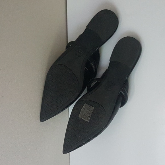 Michael Kors Pointy Toe Flats - Picture 7 of 8